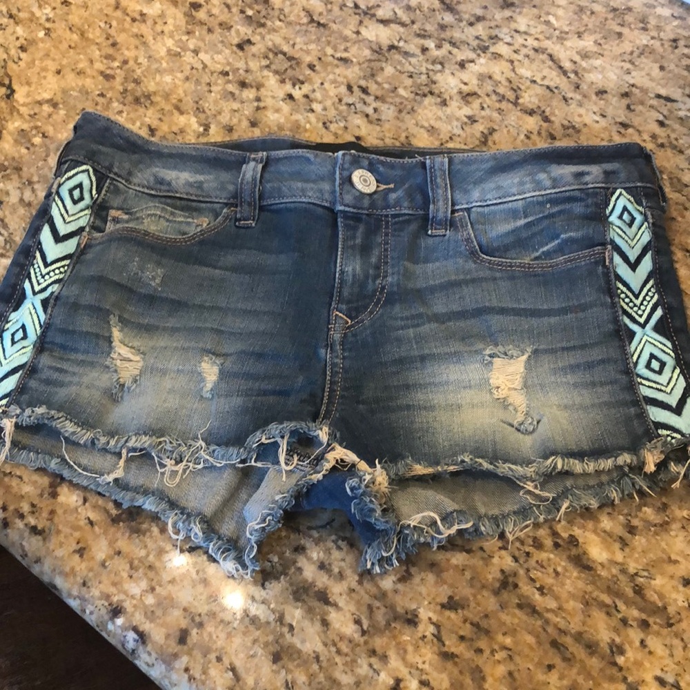 NEW w/o tags Express cutoff tribal shorts